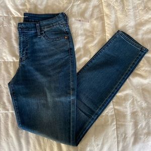 Old Navy super skinny mid rise jeans